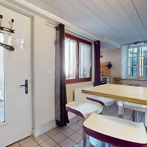 https://le-petit-paradis-joli-t2-idalement-plac-au-pied-du-chateau.hotels-rhonealpes.com